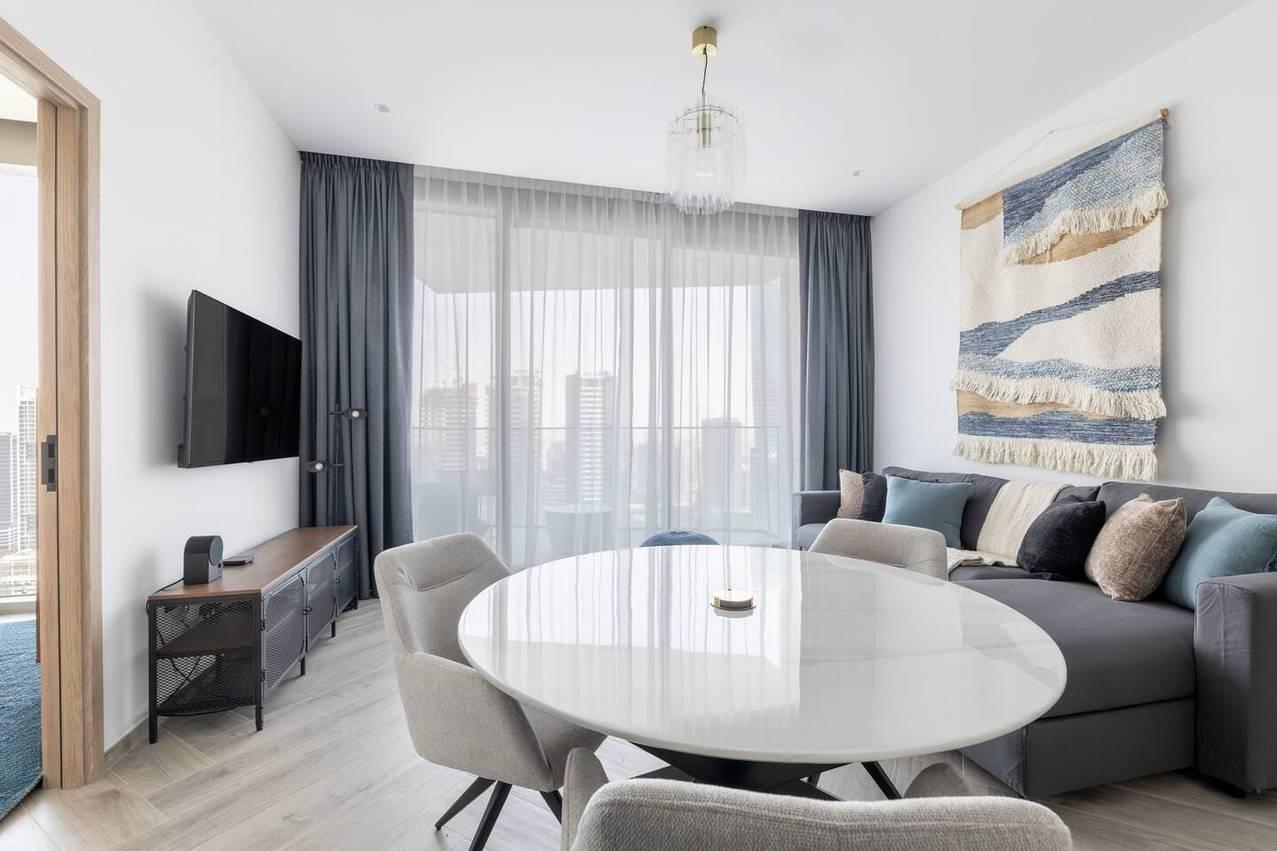 Canal View 1BR Apartment in Business Bay, Peninsula — photo 26