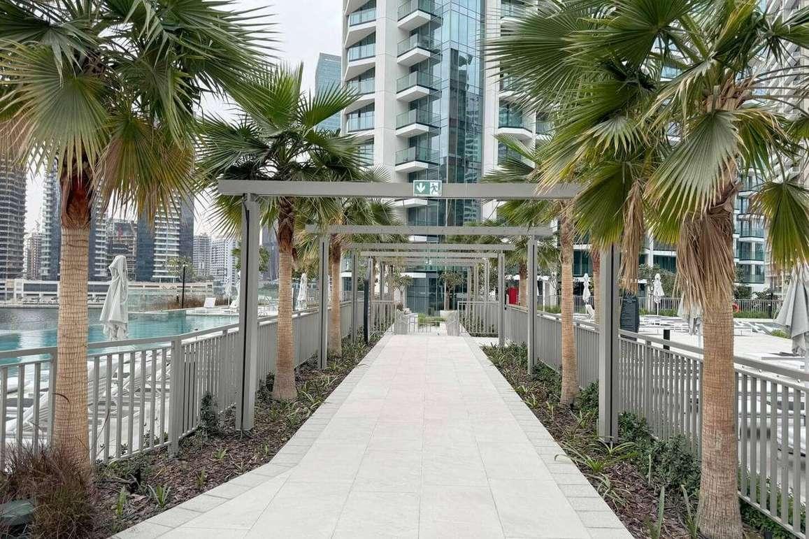 Canal View 1BR Apartment in Business Bay, Peninsula — photo 30