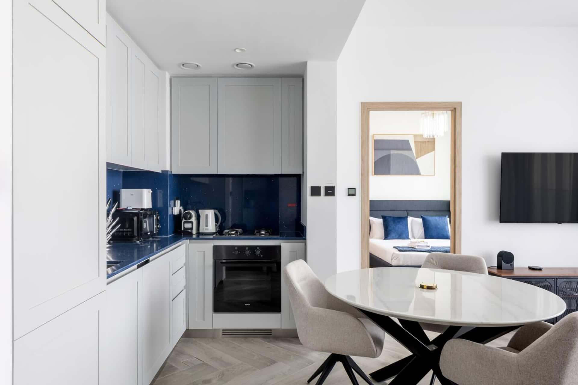 Canal View 1BR Apartment in Business Bay, Peninsula — photo 5