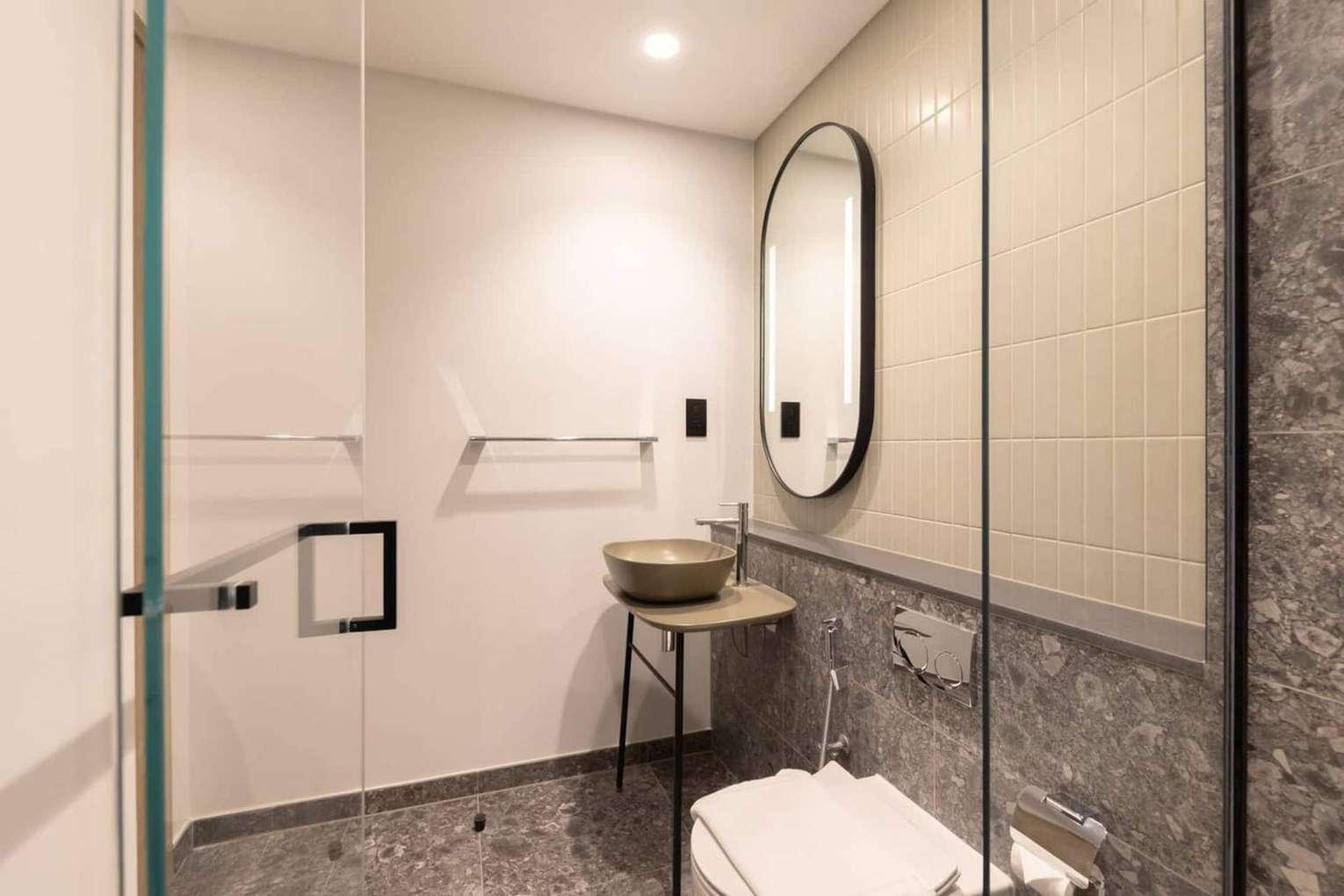 Canal View 1BR Apartment in Business Bay, Peninsula — photo 10