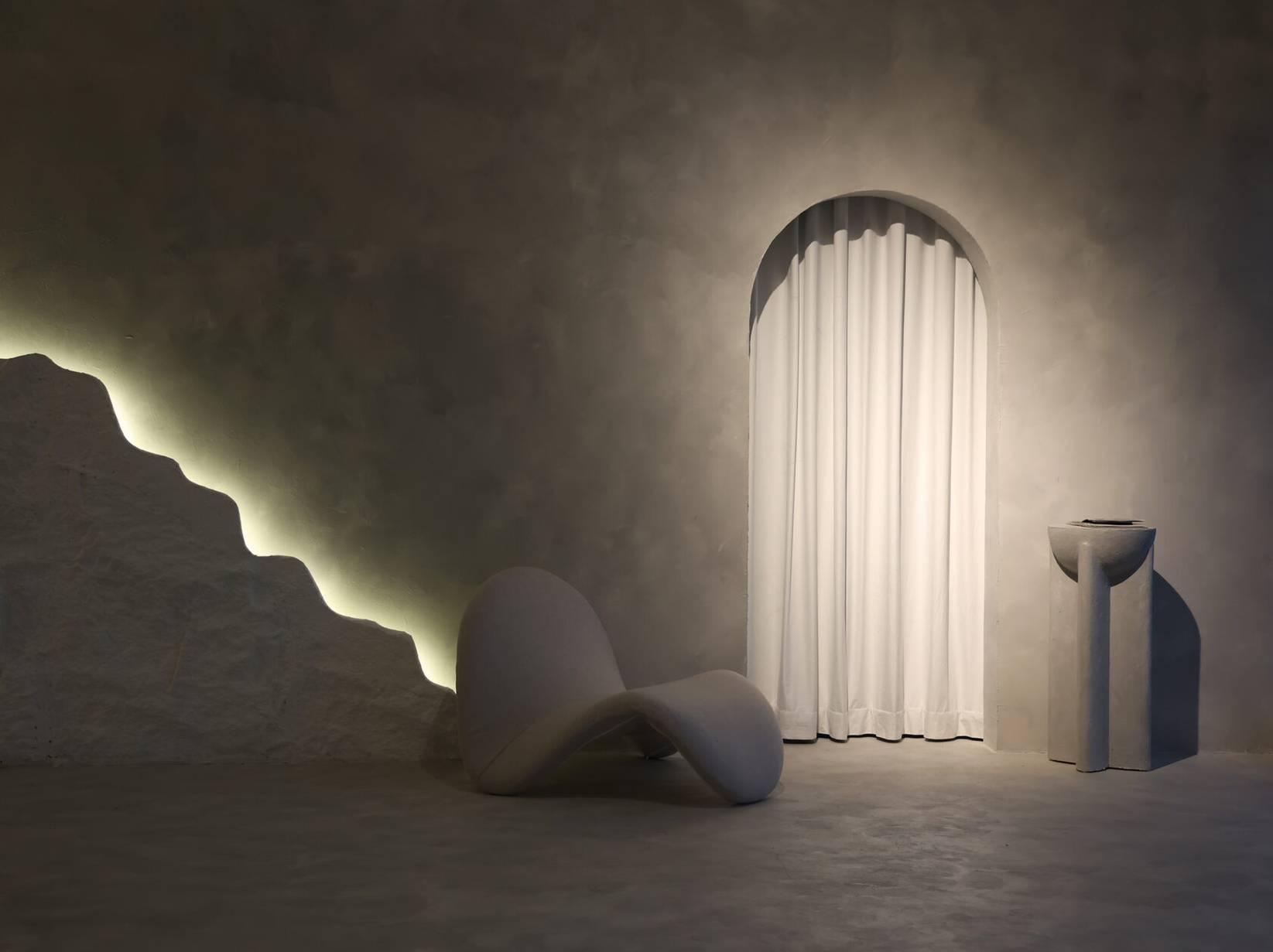 Cement Hall Photo Studio with 7x6m Cyclorama in Barsha Heights — photo 8