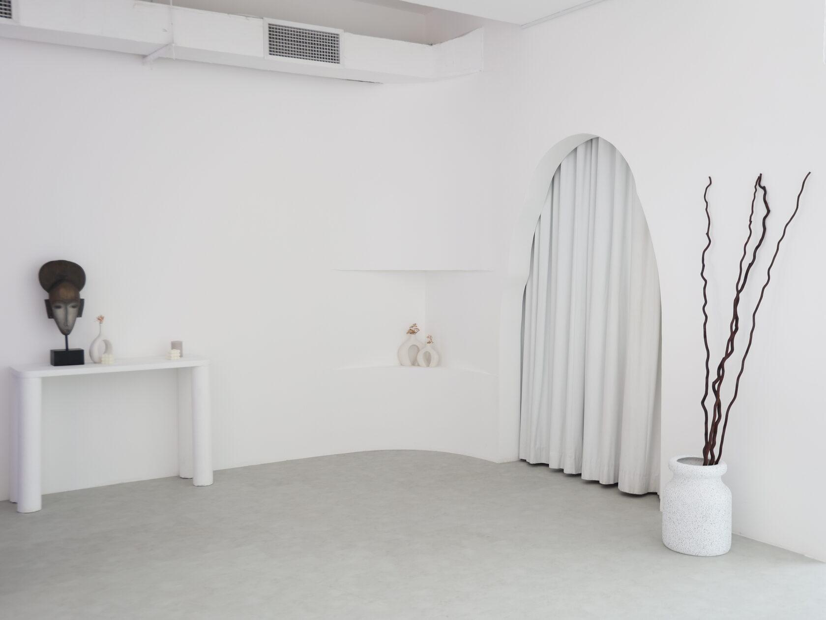Cement Hall Photo Studio with 7x6m Cyclorama in Barsha Heights — photo 10
