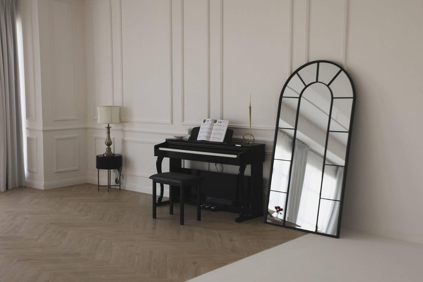 French Hall Photo Studio with 6x6m Cyclorama in Barsha Heights 4