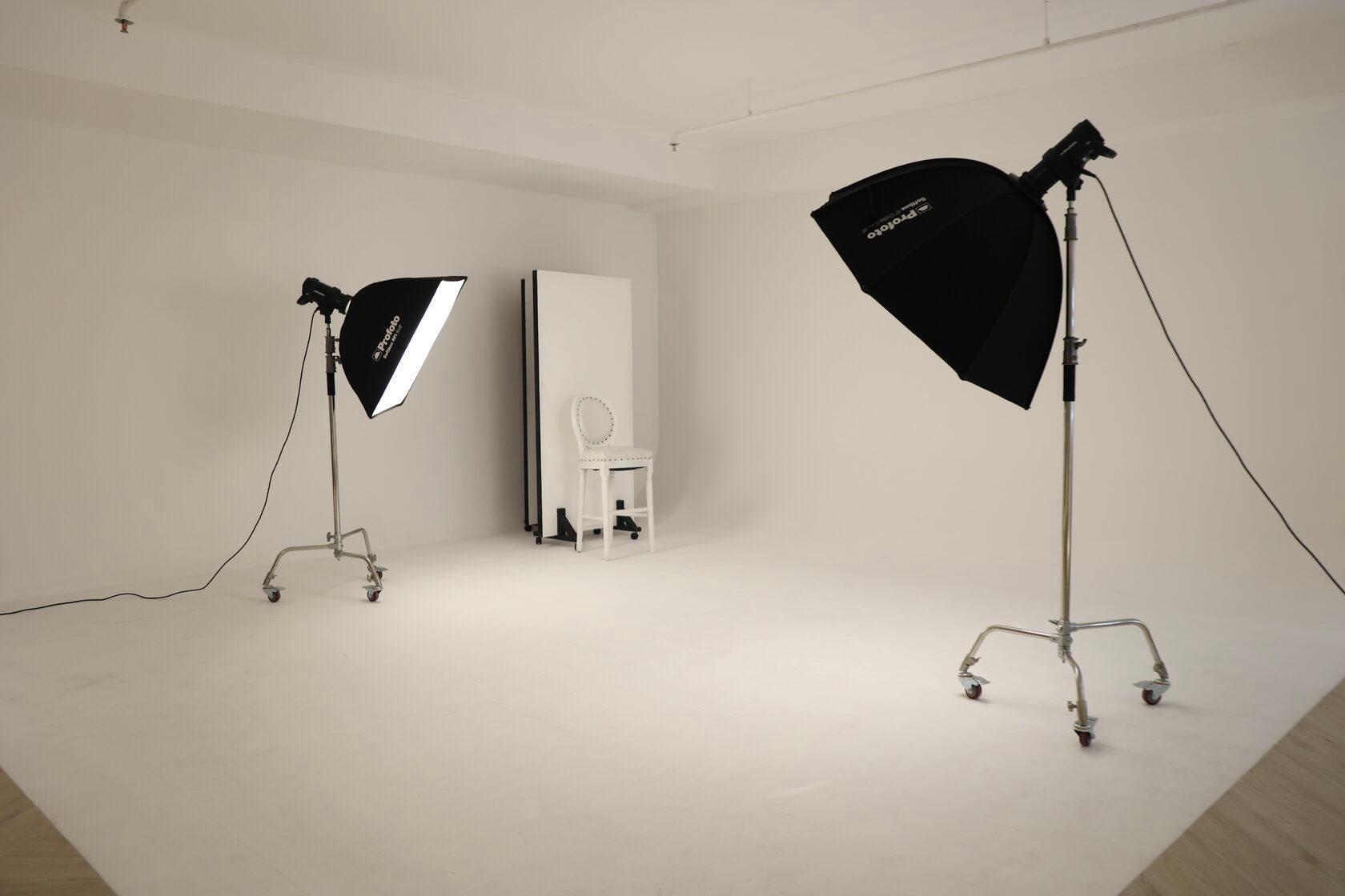 French Hall Photo Studio with 6x6m Cyclorama in Barsha Heights — main photo