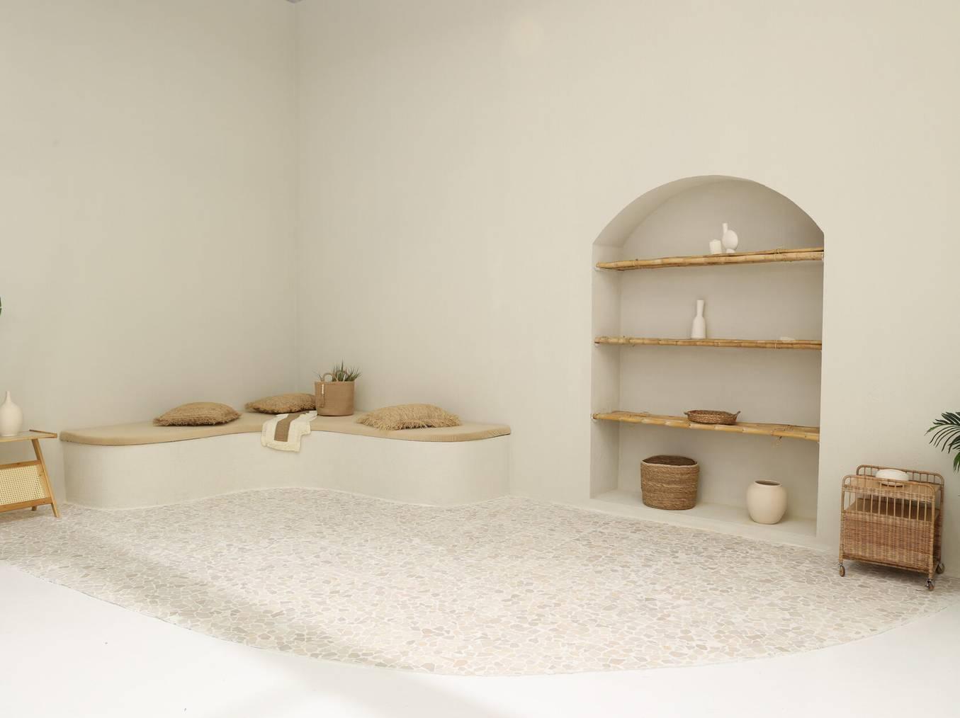 Bali Hall Tropical Photo Studio in Dubai 1