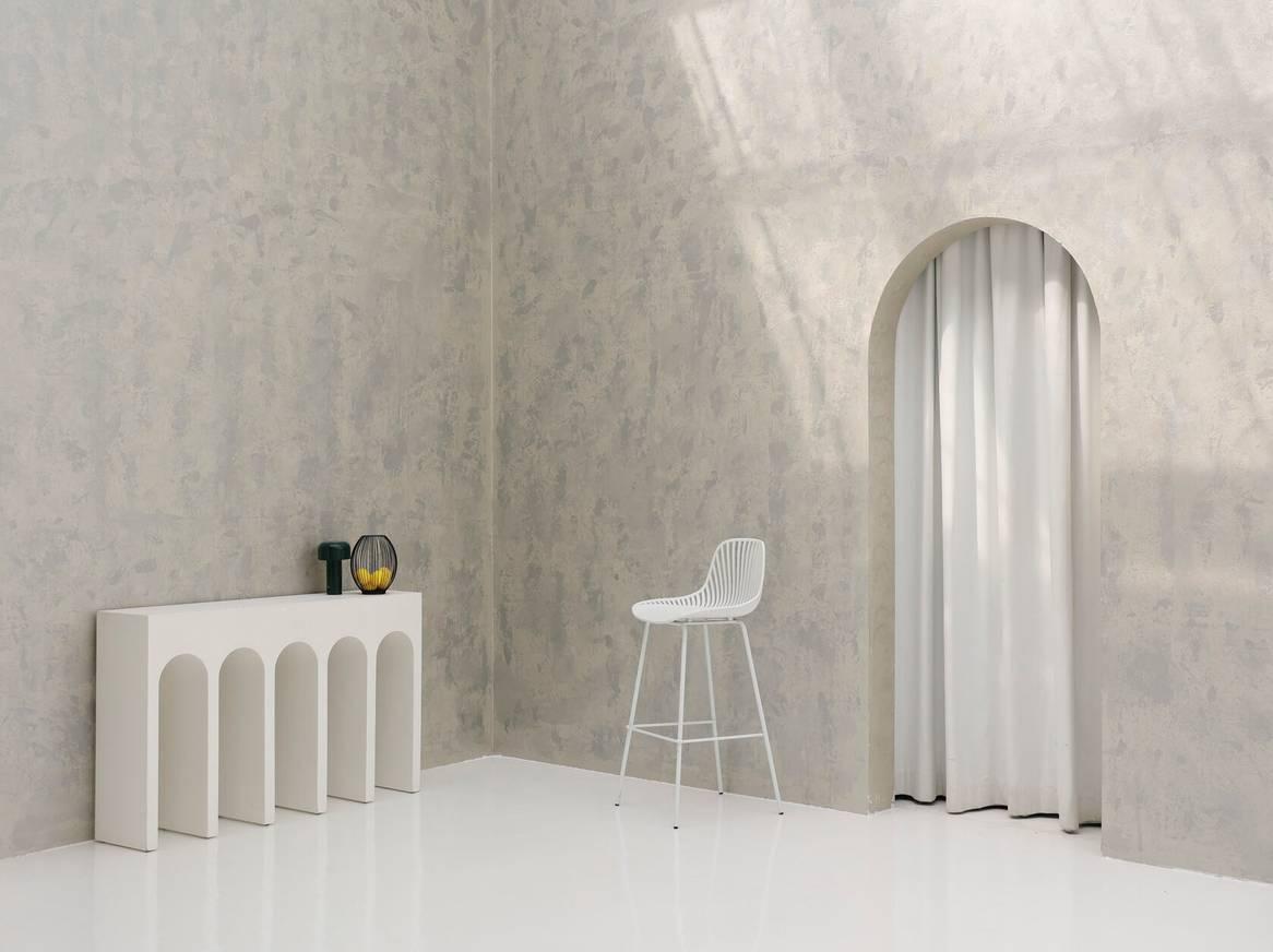 Modern Hall Daylight Photo Studio in Dubai 2