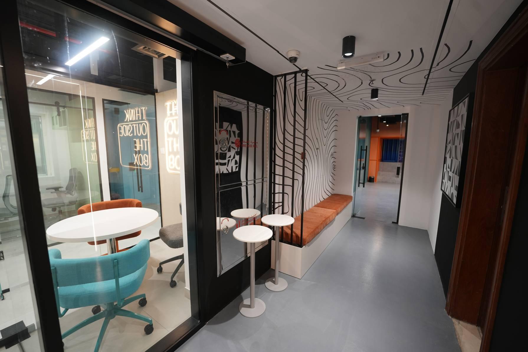 Arena, Podium Stage for Elite Events, Workshops, Networking and Meetups in Al Barsha — photo 7