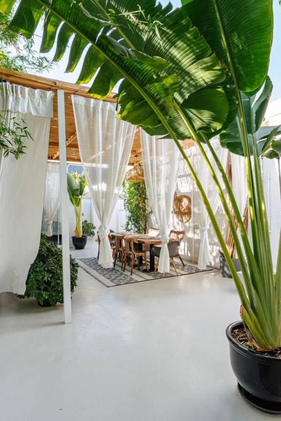 Bali-Inspired Villa for Photoshoots in Jumeirah 2, Dubai — photo 23
