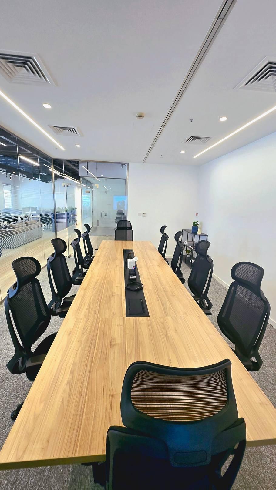 Meeting Rooms for Team Sessions in Trade Center, Dubai (Up to 8 People) — photo 11