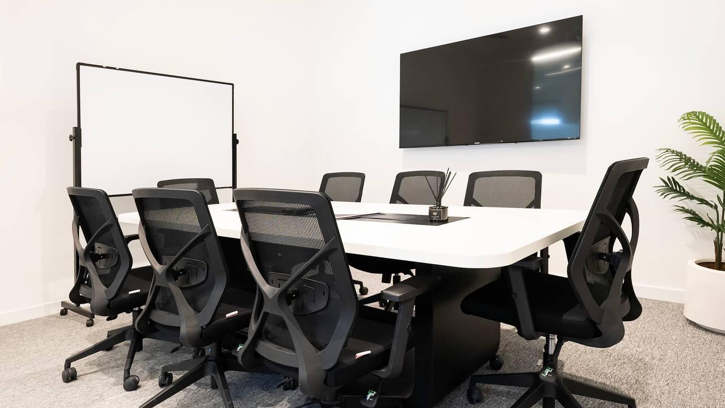 Meeting Rooms for Team Sessions in Trade Center, Dubai (Up to 8 People) — photo 10