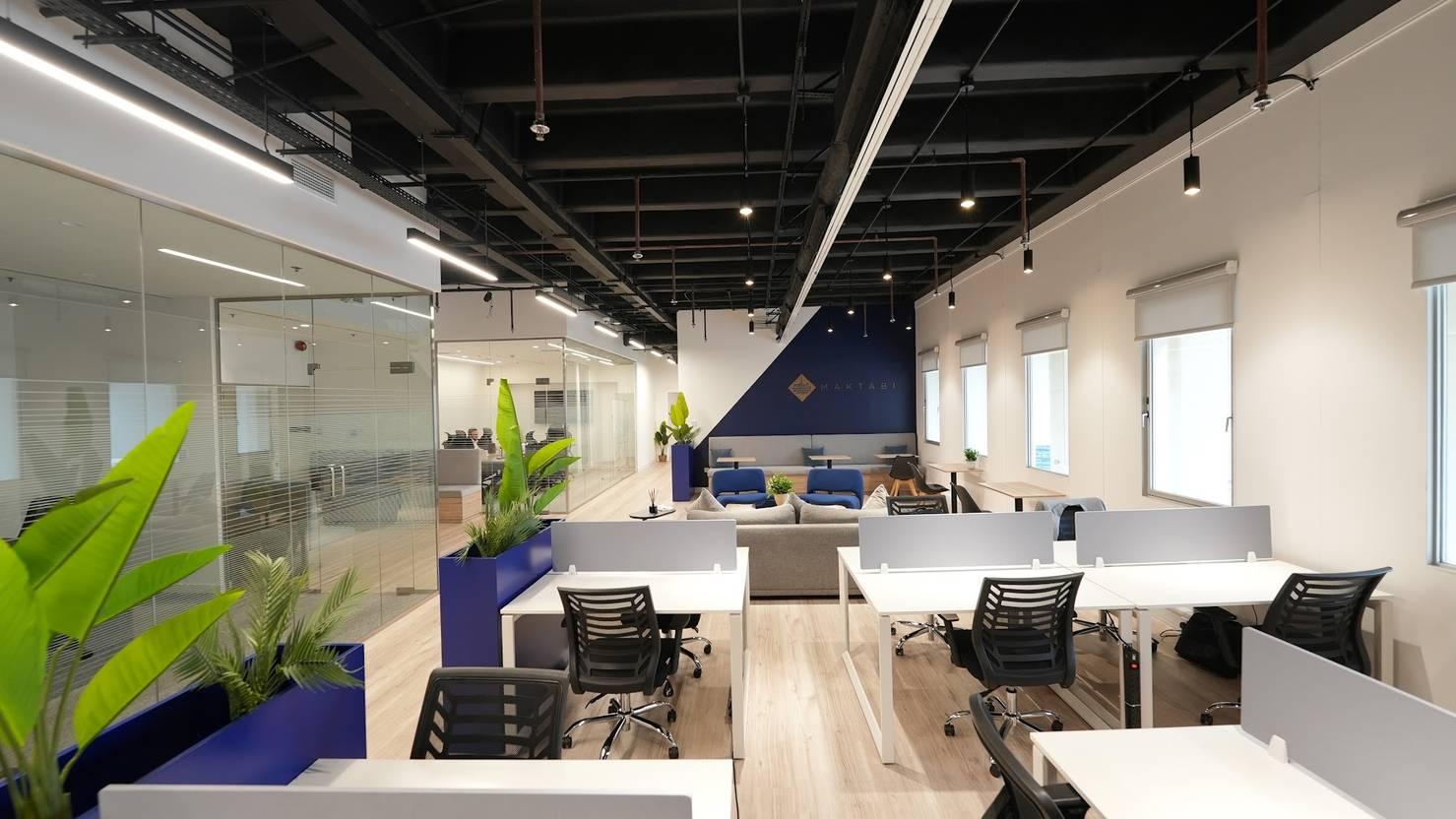 Shared Desks and Open Office Space in Trade Center, Dubai — main photo