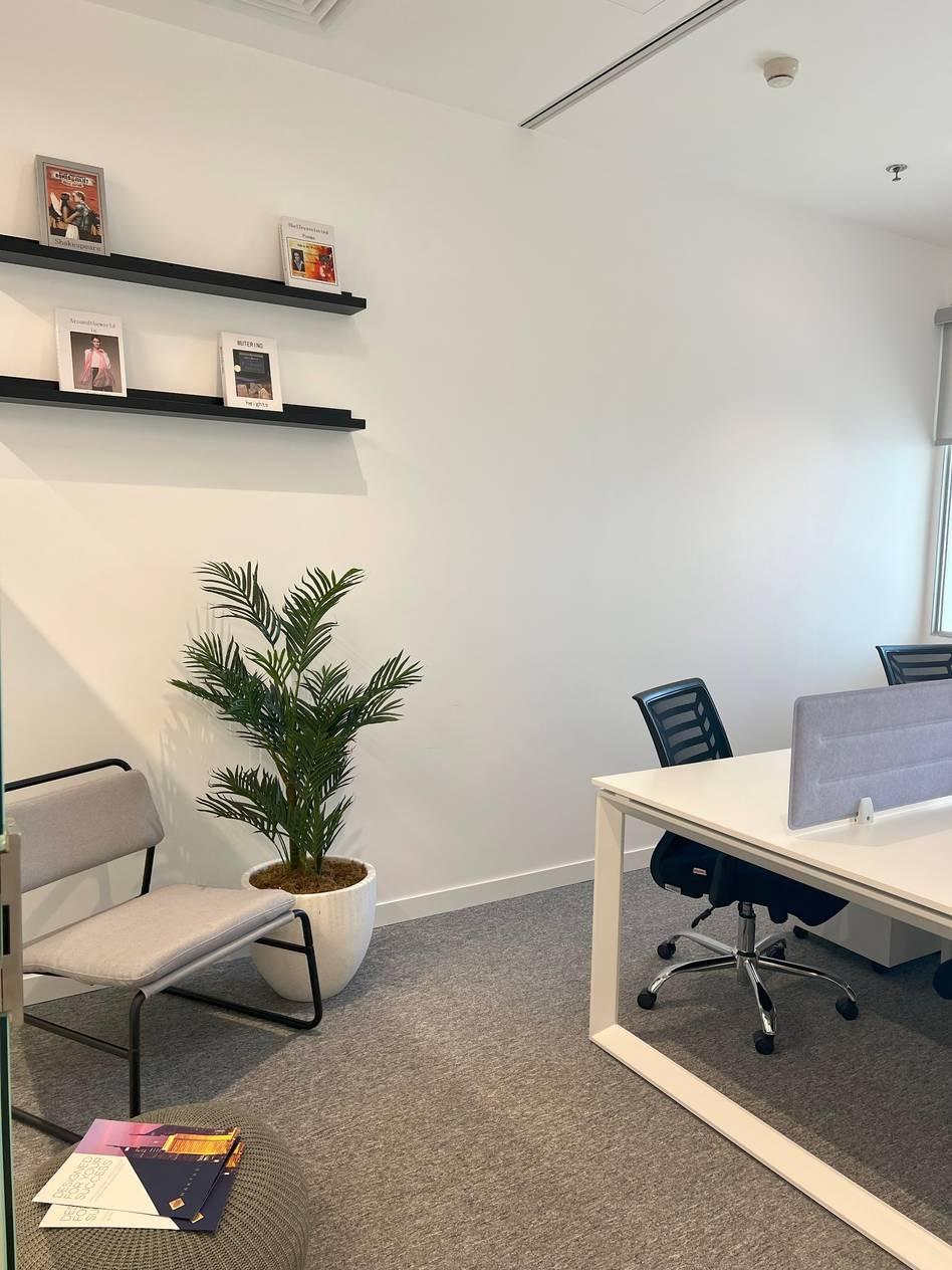 Private Office for Teams in Trade Center, Dubai — photo 2