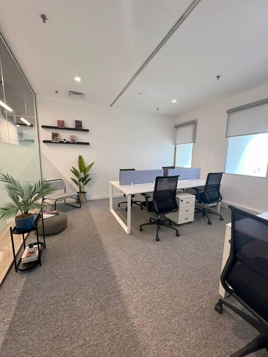 Private Office for Teams in Trade Center, Dubai — photo 10