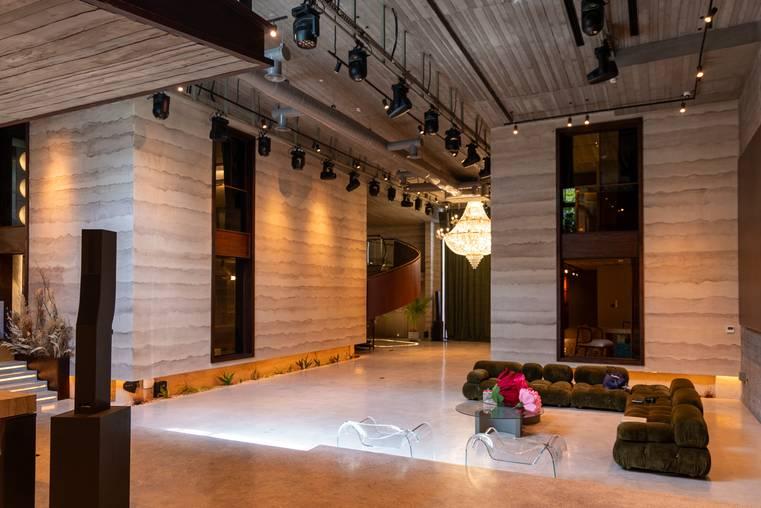 Private High-End Event Venue for 250 Guests in Al Quoz, Dubai — photo 40