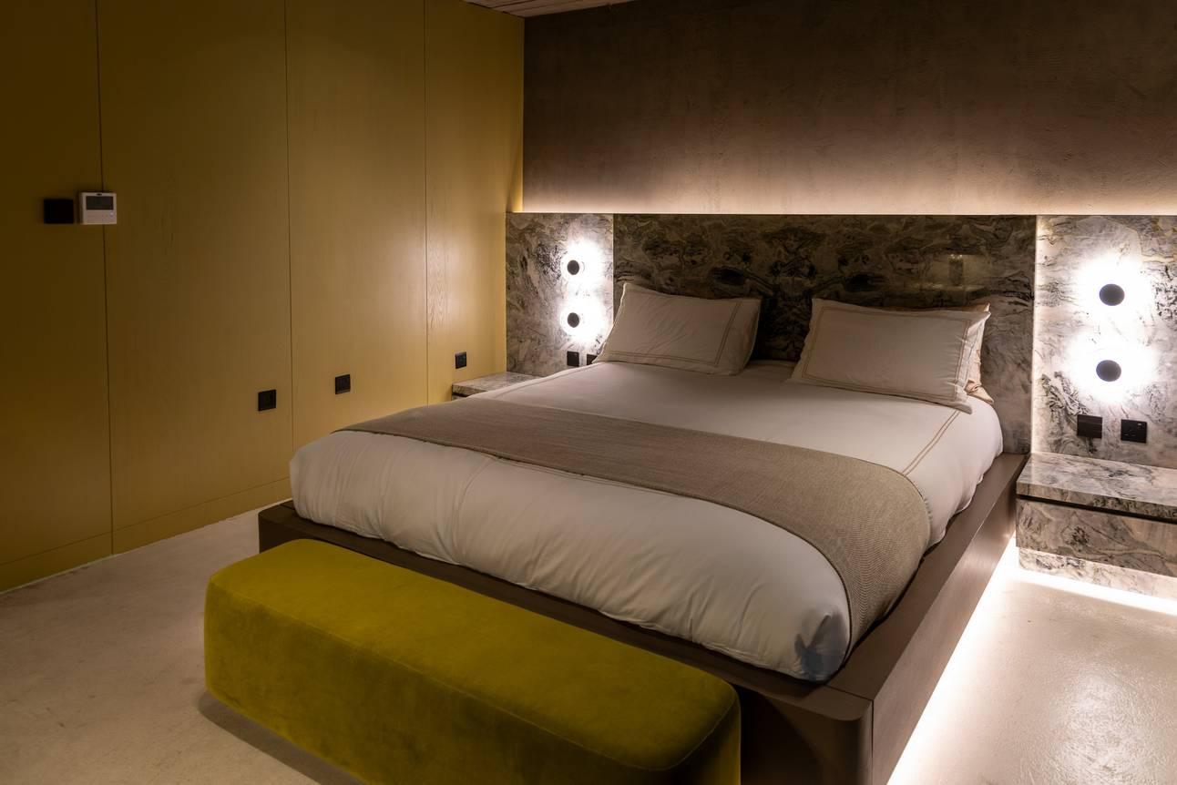 Designer Bedroom Sets for Photoshoots and Production Projects in Al Quoz, Dubai — photo 14