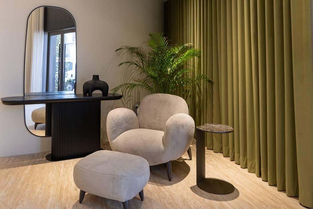 Luxury Furniture Showroom for Photoshoots and Workshops in Al Quoz, Dubai — photo 15