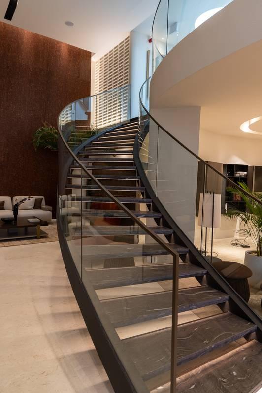 Luxury Furniture Showroom for Photoshoots and Workshops in Al Quoz, Dubai — photo 14