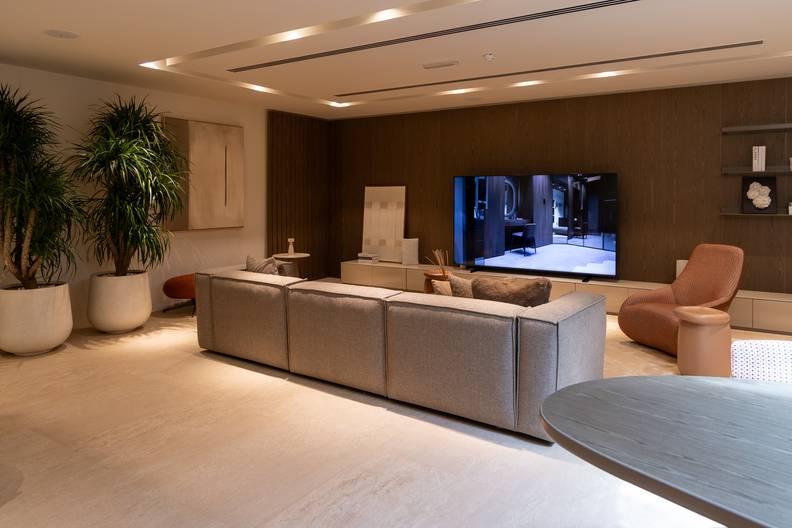 Luxury Furniture Showroom for Photoshoots and Workshops in Al Quoz, Dubai — photo 19