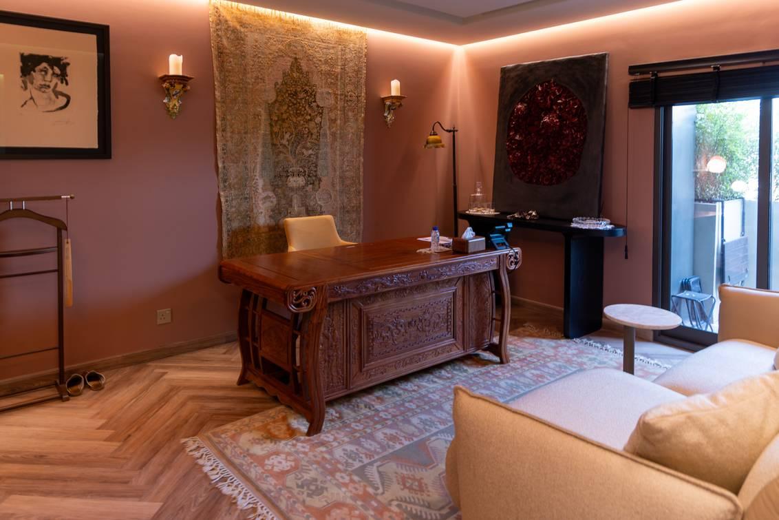 Luxury Furniture Showroom for Photoshoots and Workshops in Al Quoz, Dubai — photo 6