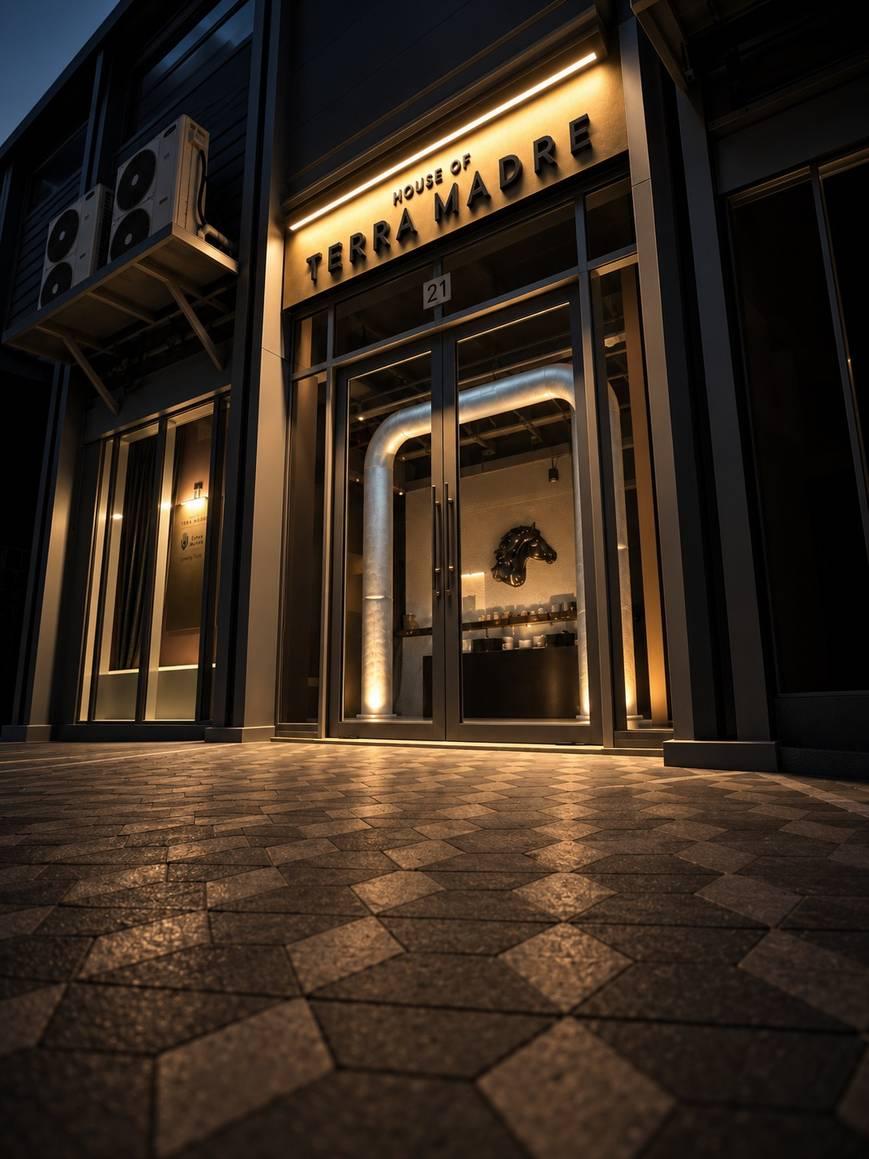 Luxury Homeware Showroom for Photoshoots in Al Quoz, Dubai — photo 16