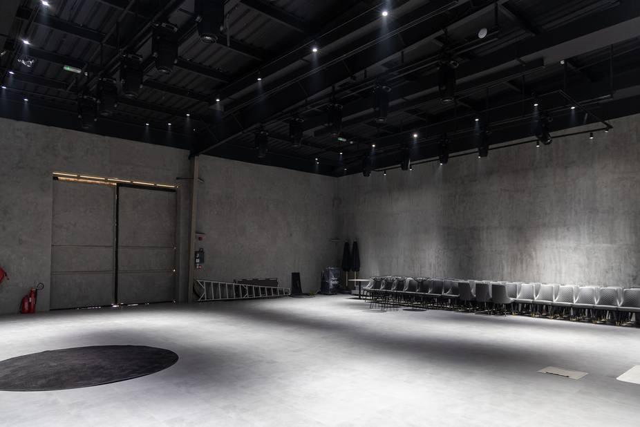 Event Venue for 200 People with LED Screen and AV, Al Quoz — photo 6