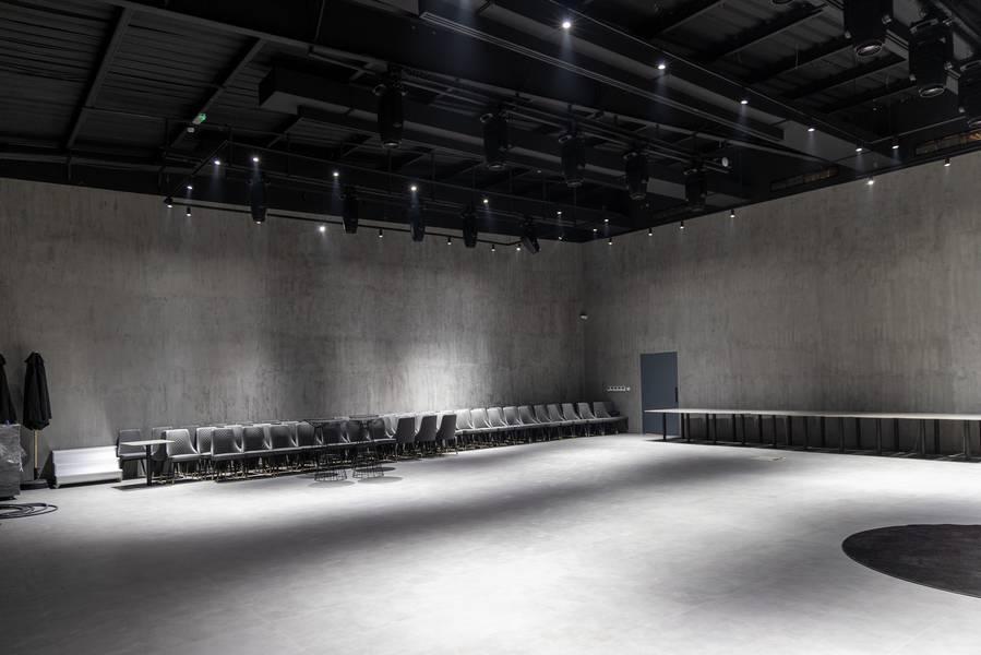 Event Venue for 200 People with LED Screen and AV, Al Quoz — photo 3
