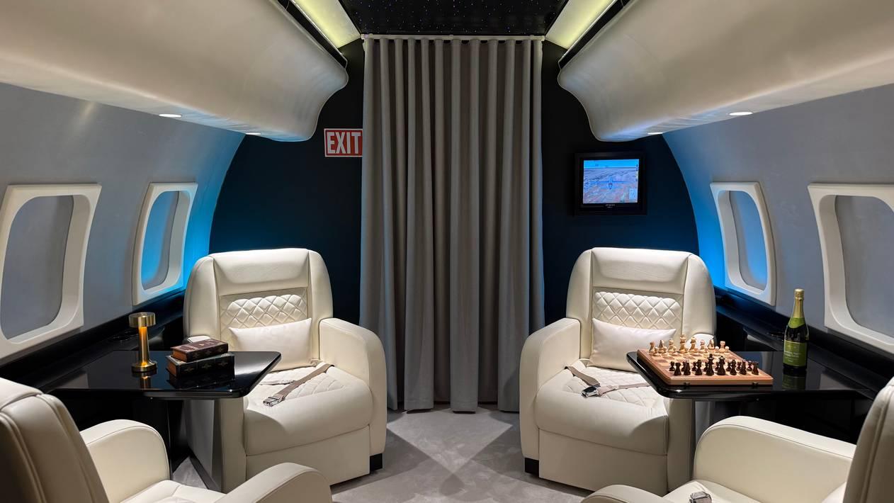 First Class Studios | Luxury Podcast & Content Creation Studio in Dubai — photo 2