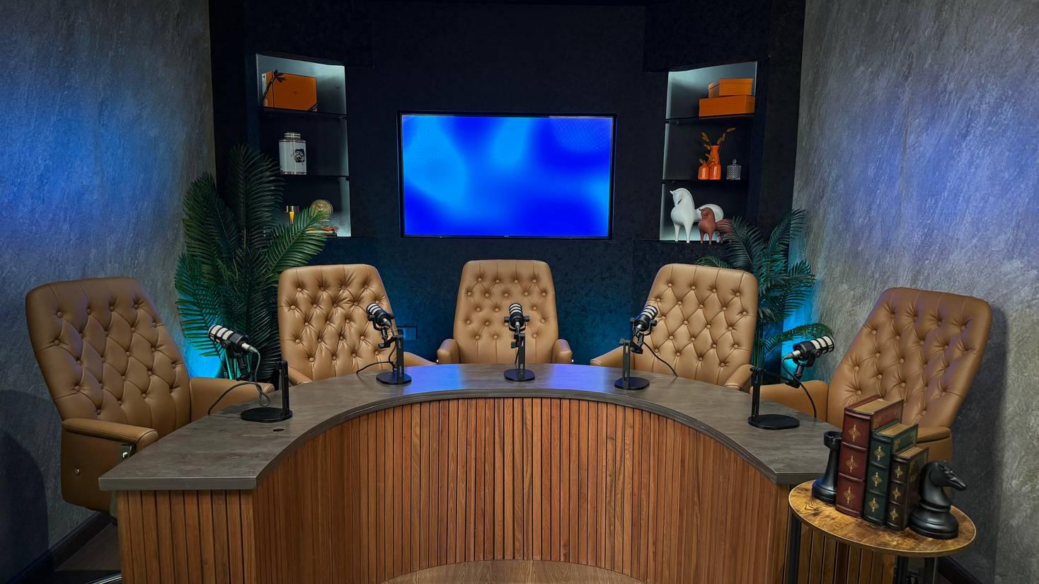 First Class Studios | Luxury Podcast & Content Creation Studio in Dubai — photo 4