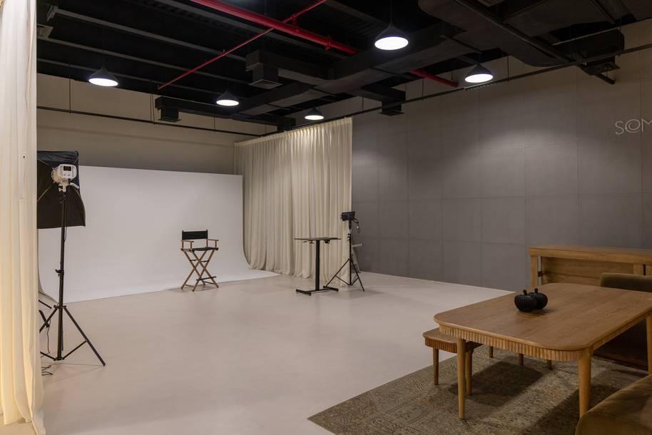 Photo and Video Studio with Cyclorama in Al Quoz, Dubai — photo 10