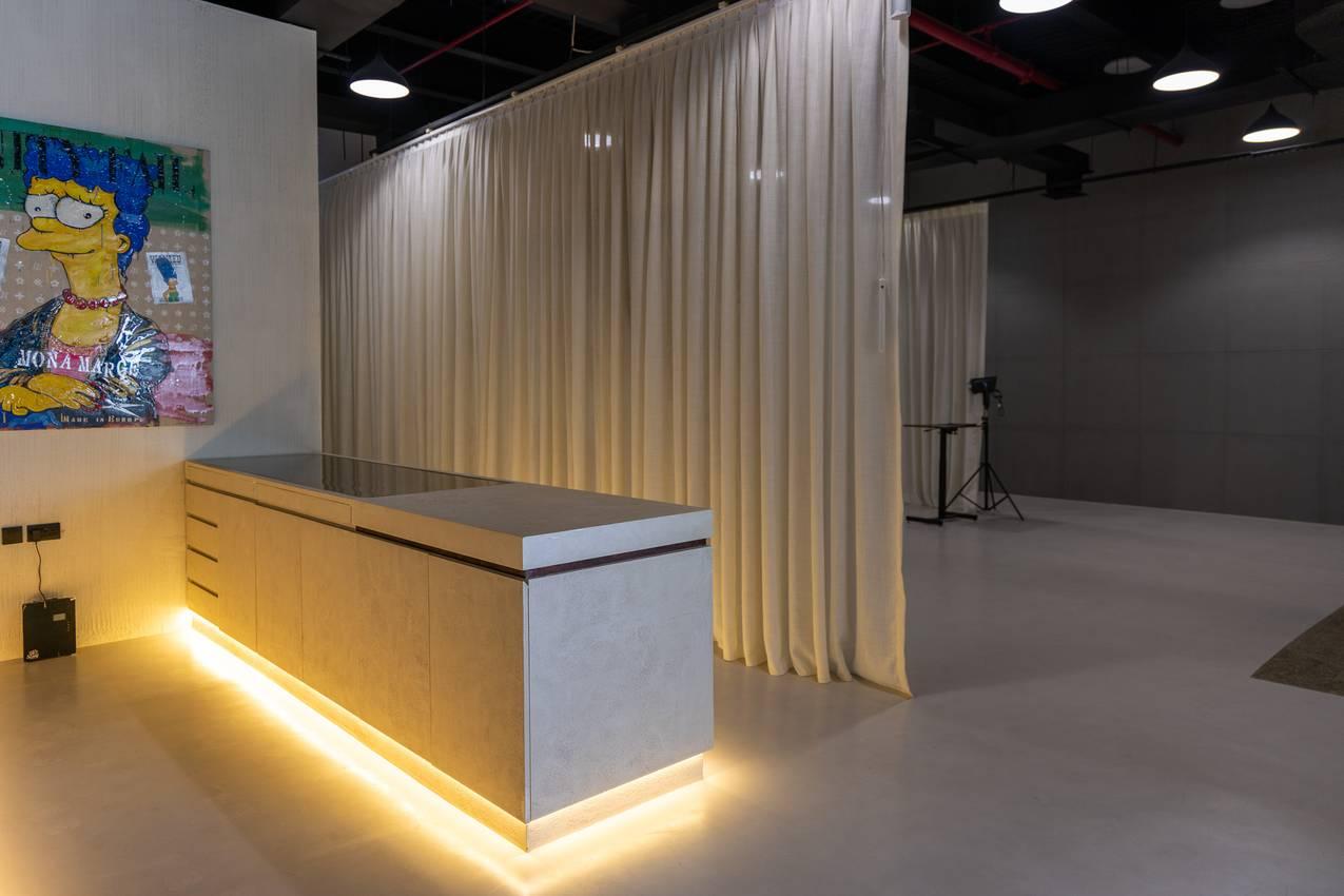 Photo and Video Studio with Cyclorama in Al Quoz, Dubai — photo 8