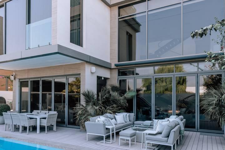 Modern European Design Villa with Pool and Rooftop Garden — photo 15