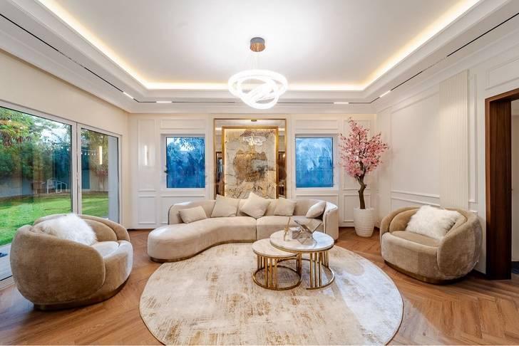 Two Story Villa for Photo and Video Shoots in JVT, Dubai — photo 20