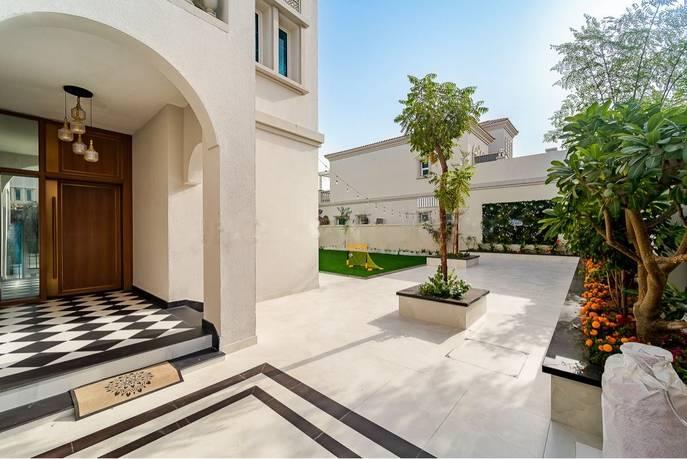 Two Story Villa for Photo and Video Shoots in JVT, Dubai — photo 2