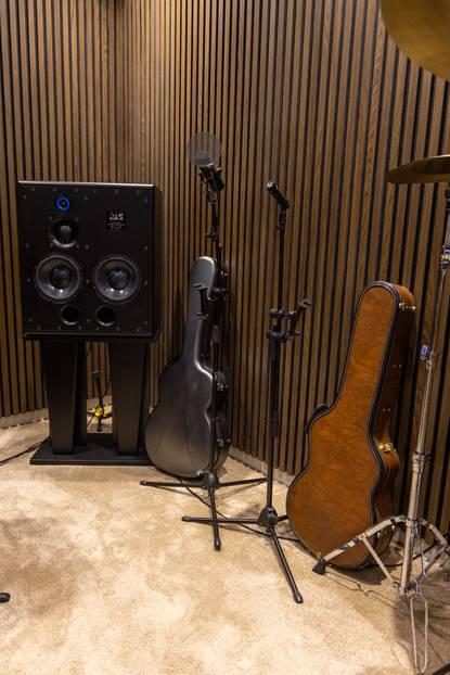 Recording Studio for Music and Podcasts in Al Awir, Dubai — photo 13
