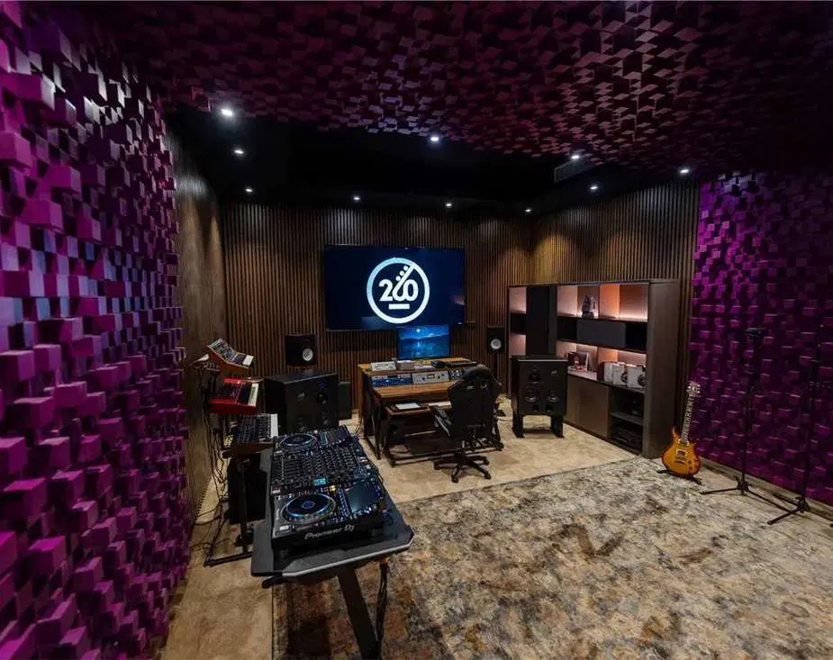 Recording Studio for Music and Podcasts in Al Awir, Dubai 3