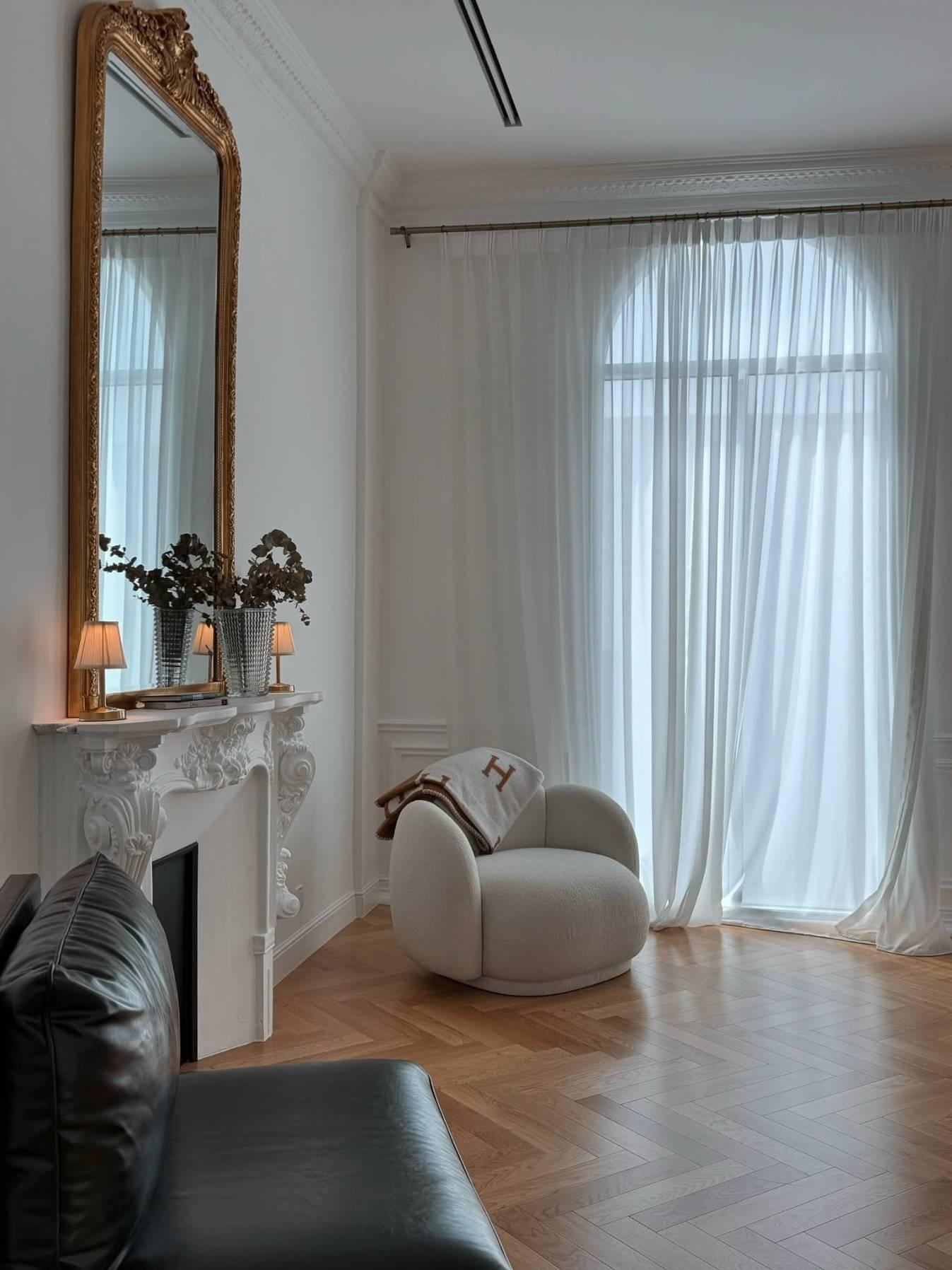 Parisian Studio for Portrait Shoots in Dubai Production City — photo 13