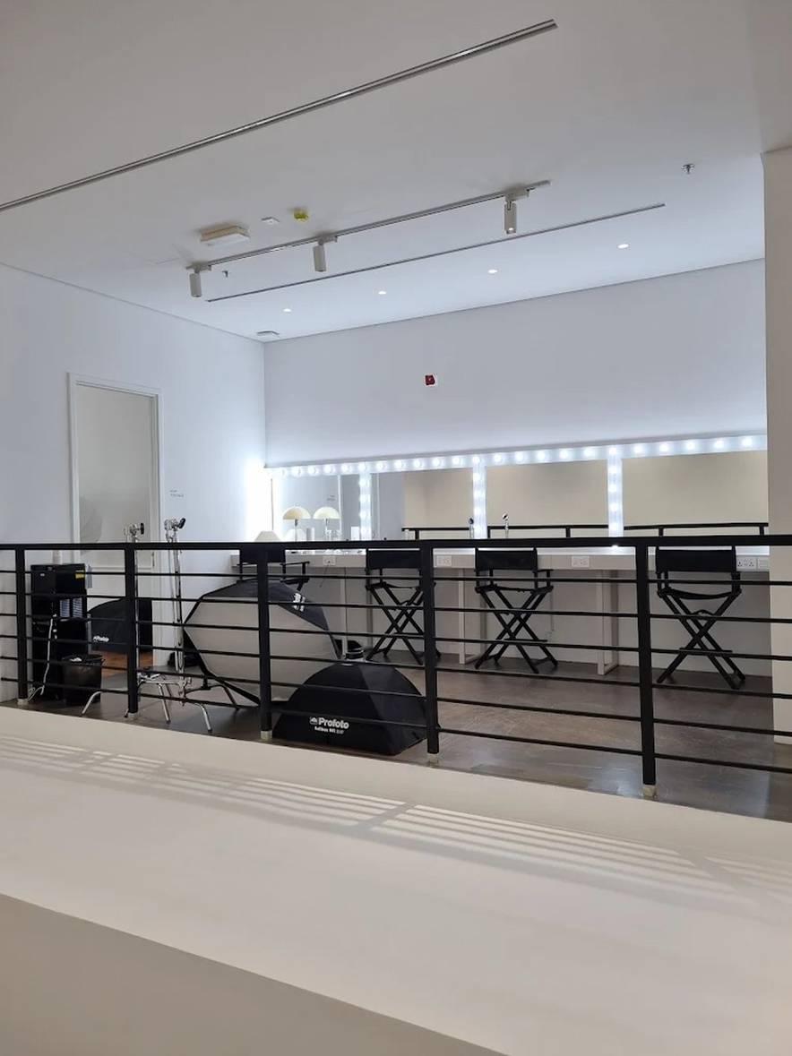 White Cyclorama Studio for Shoots in Dubai Production City — photo 6